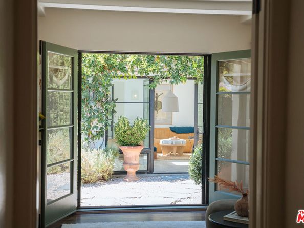 3431 Lambeth Street, Los Angeles CA 90027