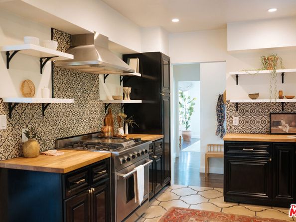 3431 Lambeth Street, Los Angeles CA 90027