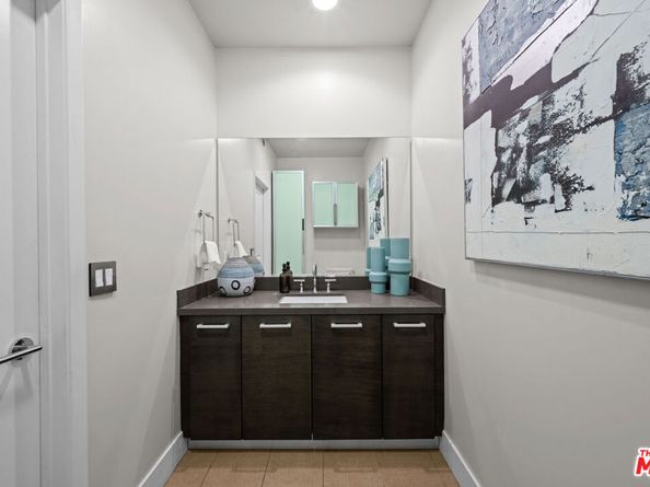 1411 N Detroit Street PH402, Los Angeles CA 90046