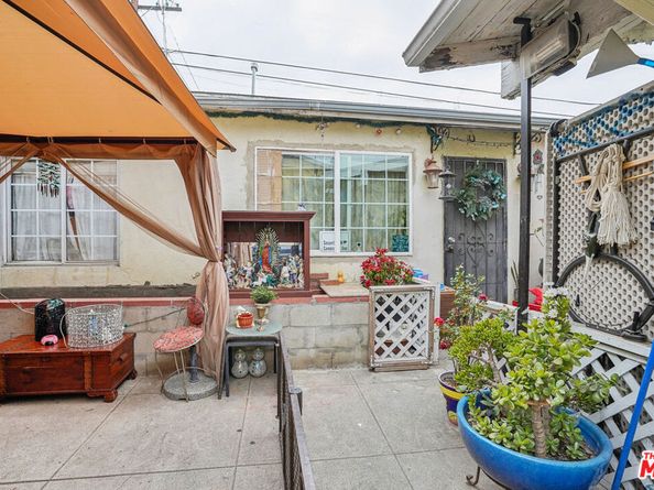 1158 N Kenmore Avenue, Los Angeles CA 90029
