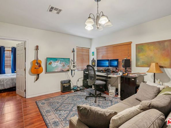 1158 N Kenmore Avenue, Los Angeles CA 90029