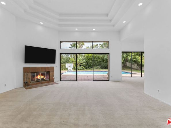 3516 Malibu Country Drive, Malibu CA 90265