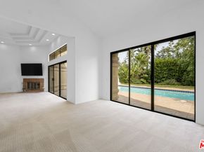 3516 Malibu Country Drive, Malibu CA 90265