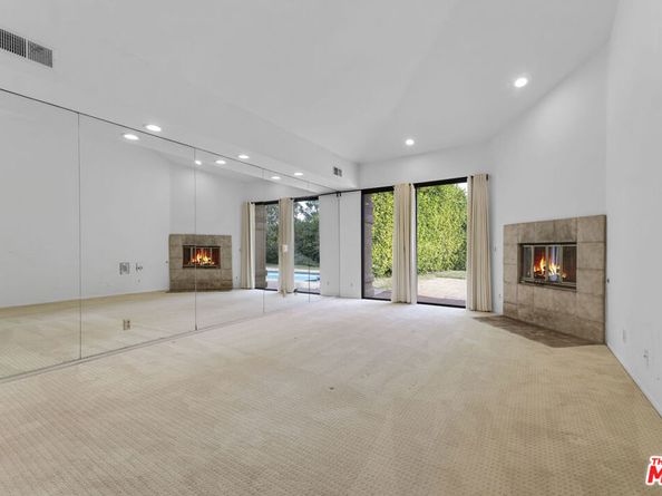 3516 Malibu Country Drive, Malibu CA 90265