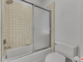 3516 Malibu Country Drive, Malibu CA 90265