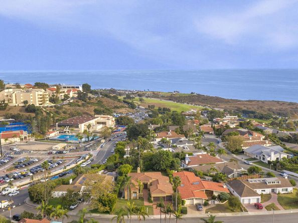 3516 Malibu Country Drive, Malibu CA 90265