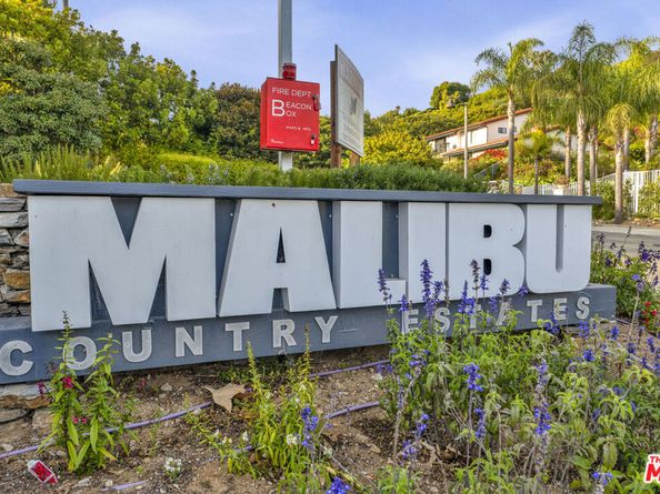 3516 Malibu Country Drive, Malibu CA 90265