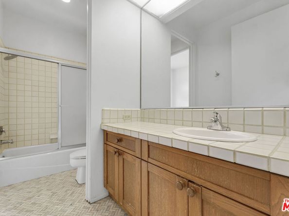 3516 Malibu Country Drive, Malibu CA 90265