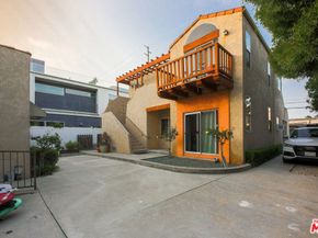 1943 19th Street, Santa Monica CA 90404