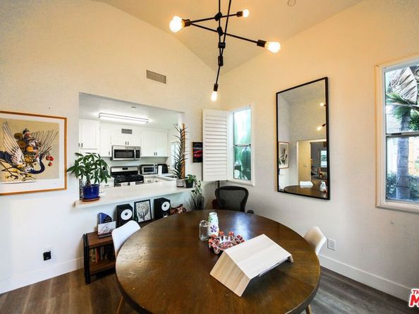1943 19th Street, Santa Monica CA 90404
