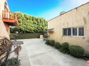 1943 19th Street, Santa Monica CA 90404