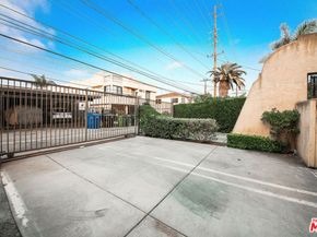 1943 19th Street, Santa Monica CA 90404
