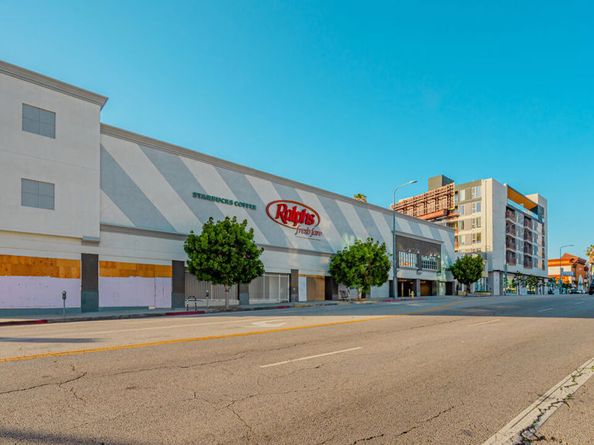 11928 Kiowa Avenue 109, Los Angeles CA 90049