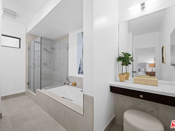 11928 Kiowa Avenue 109, Los Angeles CA 90049