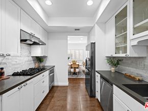 11928 Kiowa Avenue 109, Los Angeles CA 90049