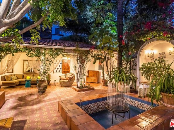 7825 Hillside Avenue, Los Angeles CA 90046