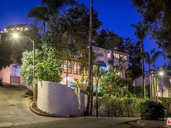 7825 Hillside Avenue, Los Angeles CA 90046