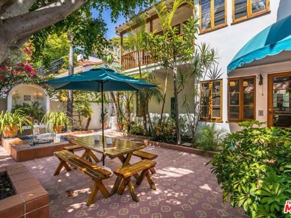 7825 Hillside Avenue, Los Angeles CA 90046