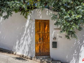 7825 Hillside Avenue, Los Angeles CA 90046