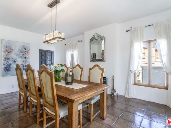 7825 Hillside Avenue, Los Angeles CA 90046