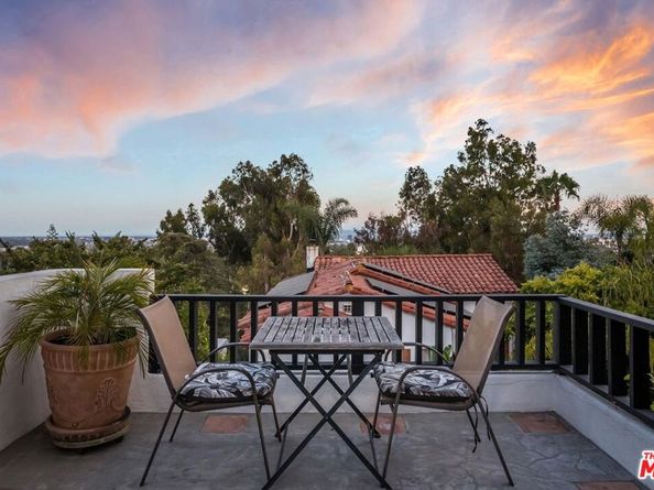 7825 Hillside Avenue, Los Angeles CA 90046