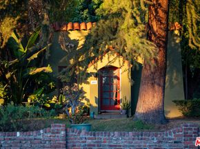 451 E Sacramento Street, Altadena CA 91001