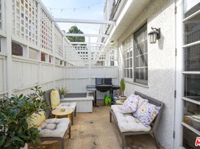 1037 16th Street 10, Santa Monica CA 90403