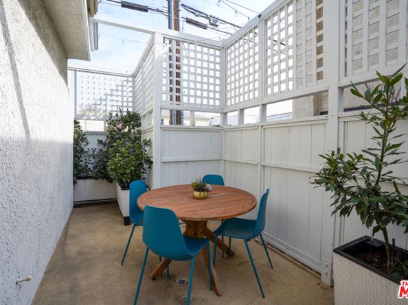 1037 16th Street 10, Santa Monica CA 90403