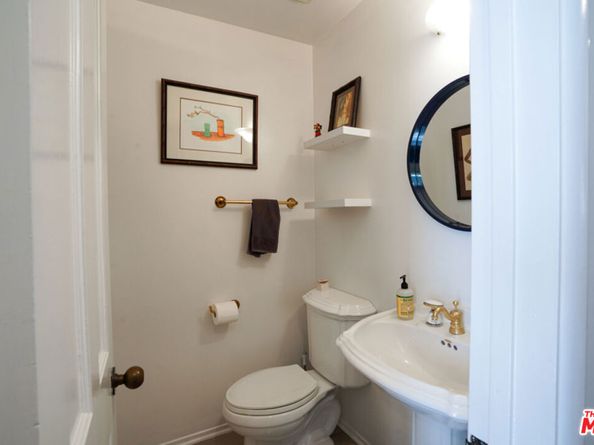 1037 16th Street 10, Santa Monica CA 90403