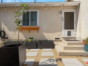4009 3rd Avenue, Los Angeles CA 90008