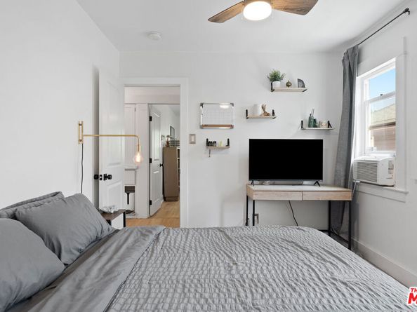 4009 3rd Avenue, Los Angeles CA 90008