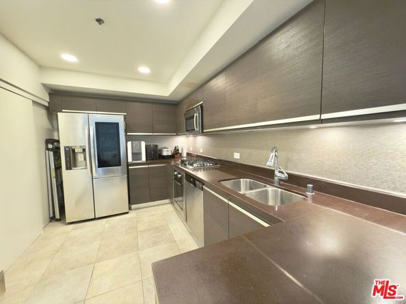 3785 Wilshire Boulevard 1905, Los Angeles CA 90010