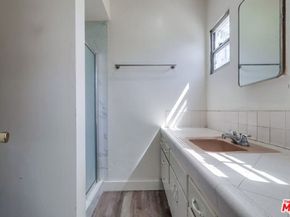 3868 3rd Avenue, Los Angeles CA 90008