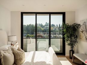 2824 1/2 Avenel Street, Los Angeles CA 90039