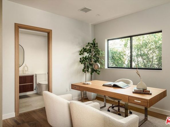 2824 1/2 Avenel Street, Los Angeles CA 90039