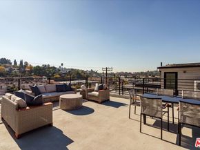 2824 1/2 Avenel Street, Los Angeles CA 90039