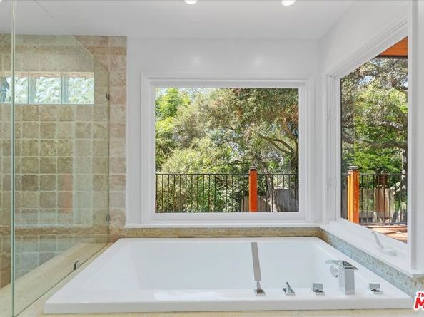 21171 Colina Drive, Topanga CA 90290