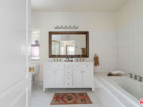 1524 Franklin Street E, Santa Monica CA 90404