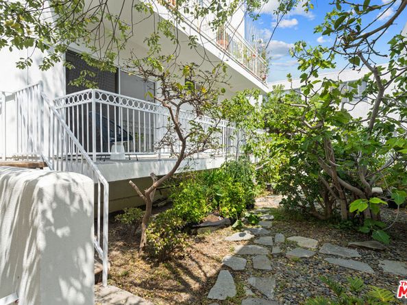1524 Franklin Street E, Santa Monica CA 90404