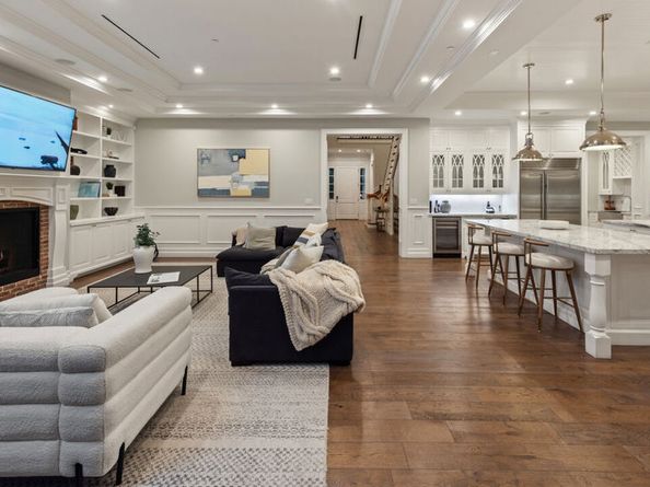 1836 Laurel Canyon Boulevard, Los Angeles CA 90046