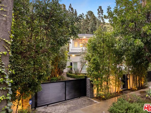 1836 Laurel Canyon Boulevard, Los Angeles CA 90046