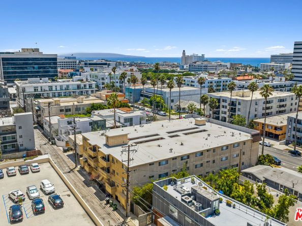 1117 6th Street, Santa Monica CA 90403