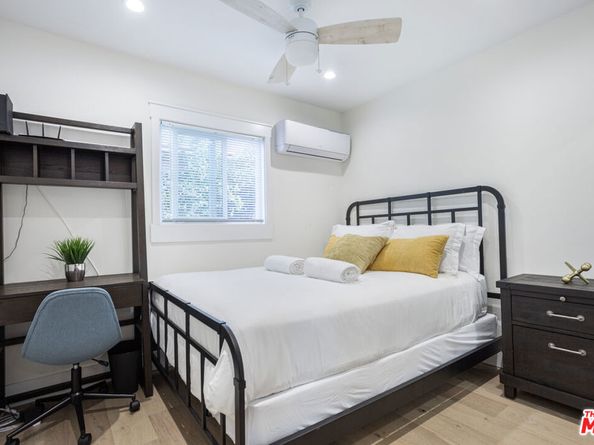 1438 W 30th Street, Los Angeles CA 90007