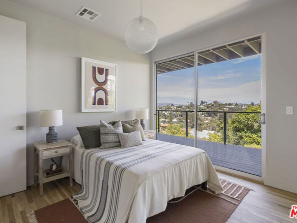 2264 Moreno Drive, Los Angeles CA 90039