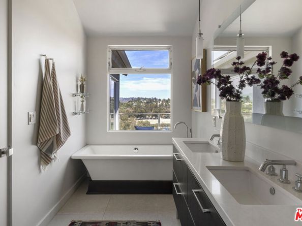 2264 Moreno Drive, Los Angeles CA 90039
