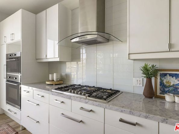 2264 Moreno Drive, Los Angeles CA 90039