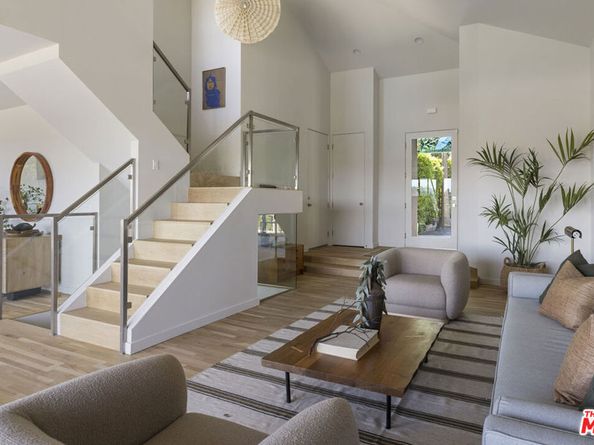2264 Moreno Drive, Los Angeles CA 90039