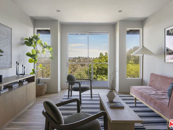 2264 Moreno Drive, Los Angeles CA 90039