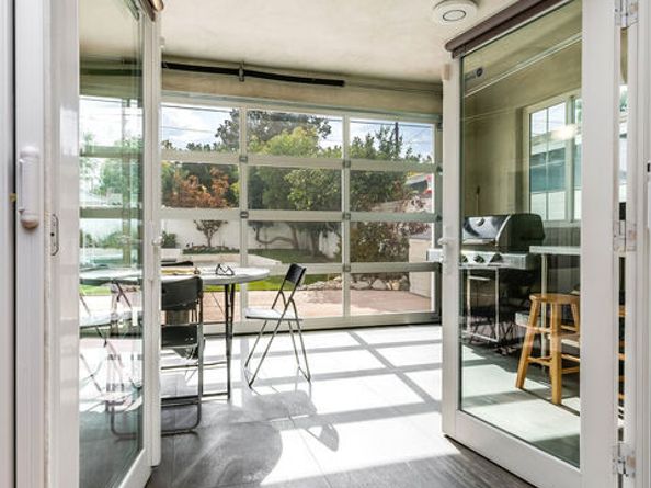 1033 N Pass Avenue, Burbank CA 91505