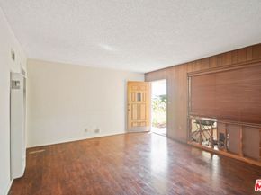 327 S Lincoln Place 2, Monrovia CA 91016